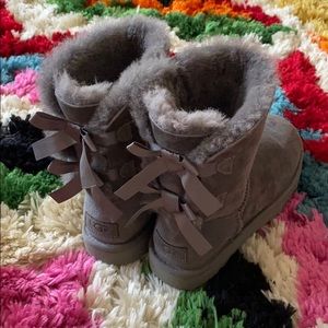 UGG Bailey Bow Boots- Grey